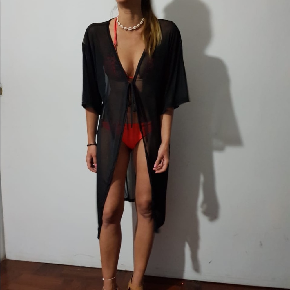 Cover-ups - Picture 6 of 6